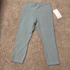 NWT Lululemon Wunder train HR Crop 23”Leggings